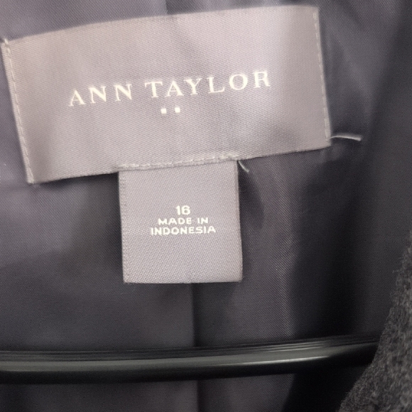 Ann Taylor Charcoal Trench Coat - Picture 2 of 4
